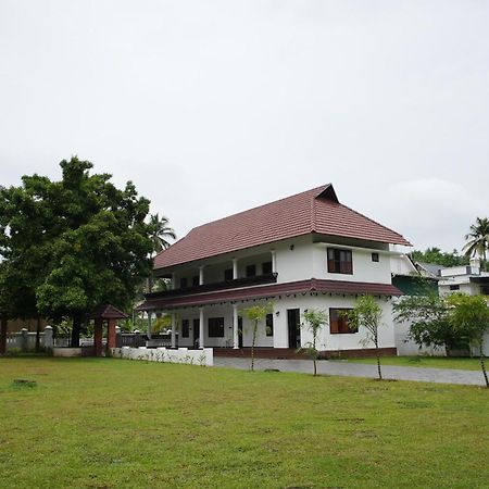 Tamarind Heritage Holiday Home Angamali Kültér fotó