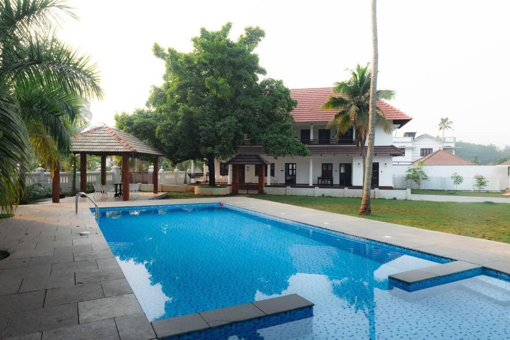 Tamarind Heritage Holiday Home Angamali Kültér fotó