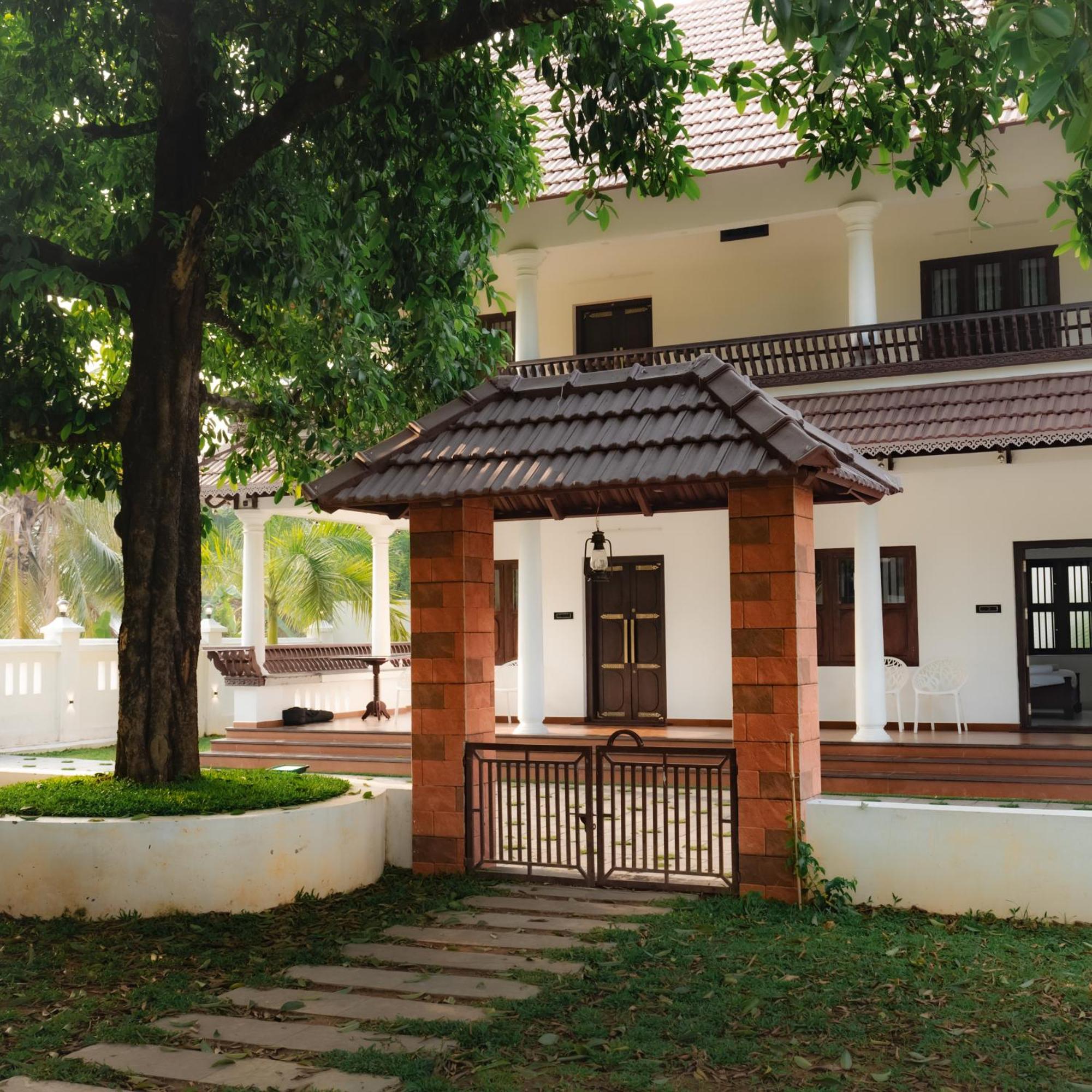 Tamarind Heritage Holiday Home Angamali Kültér fotó