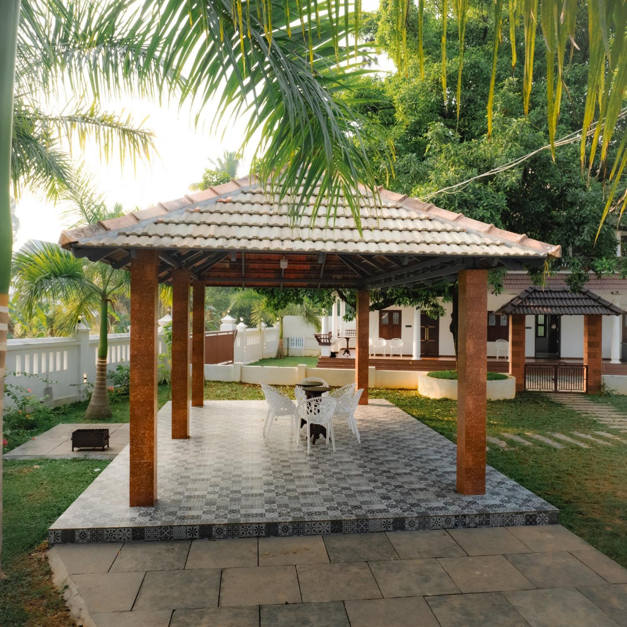 Tamarind Heritage Holiday Home Angamali Kültér fotó
